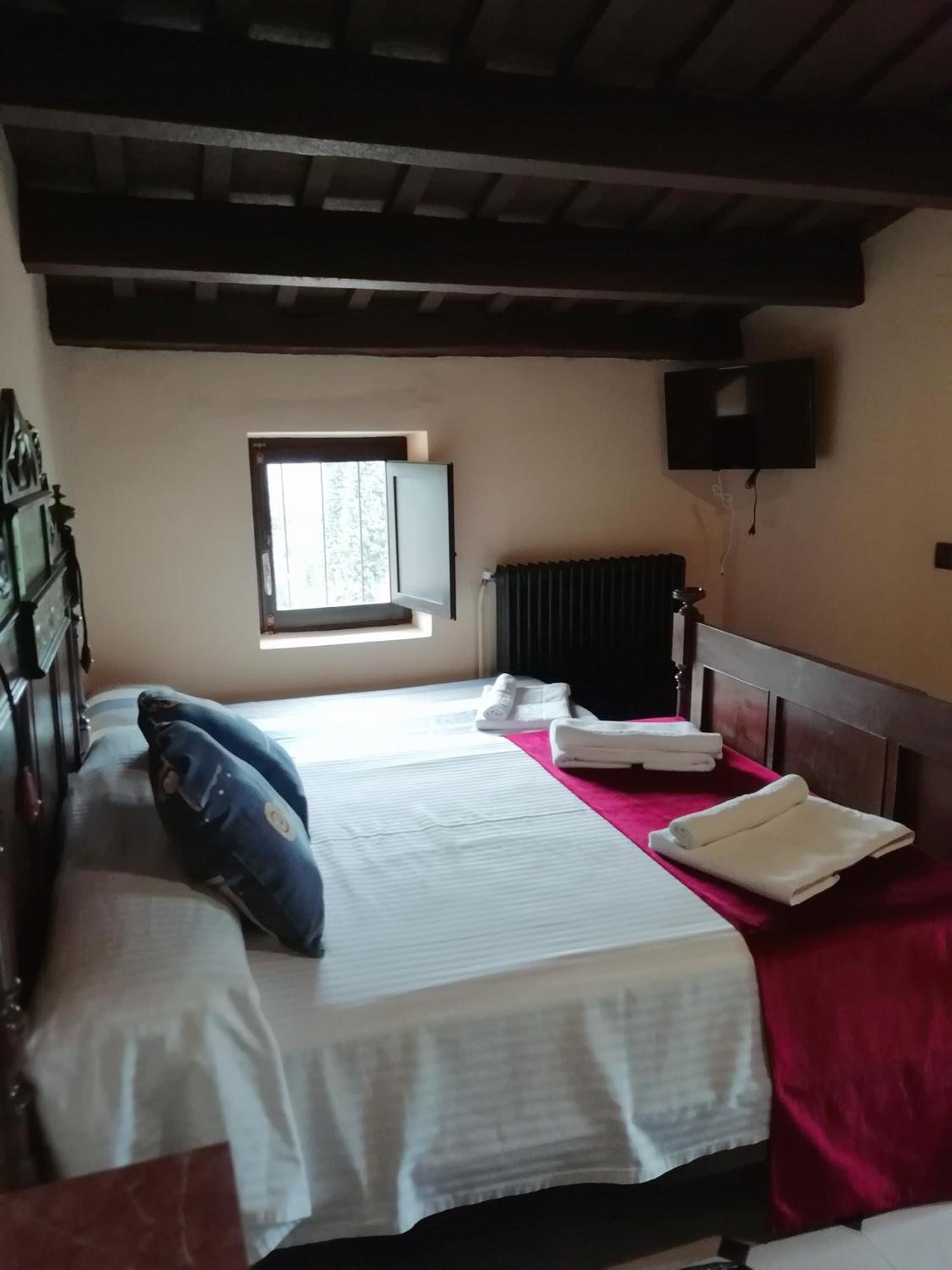 Hostal Rural Mas Blanc San Martín de Centellas Kültér fotó